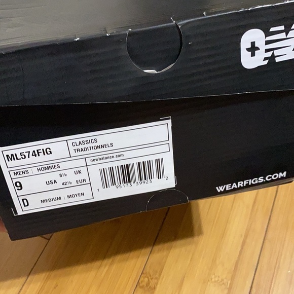 FIGS X NEW BALANCE MENS SIZE 9 - Picture 5 of 5